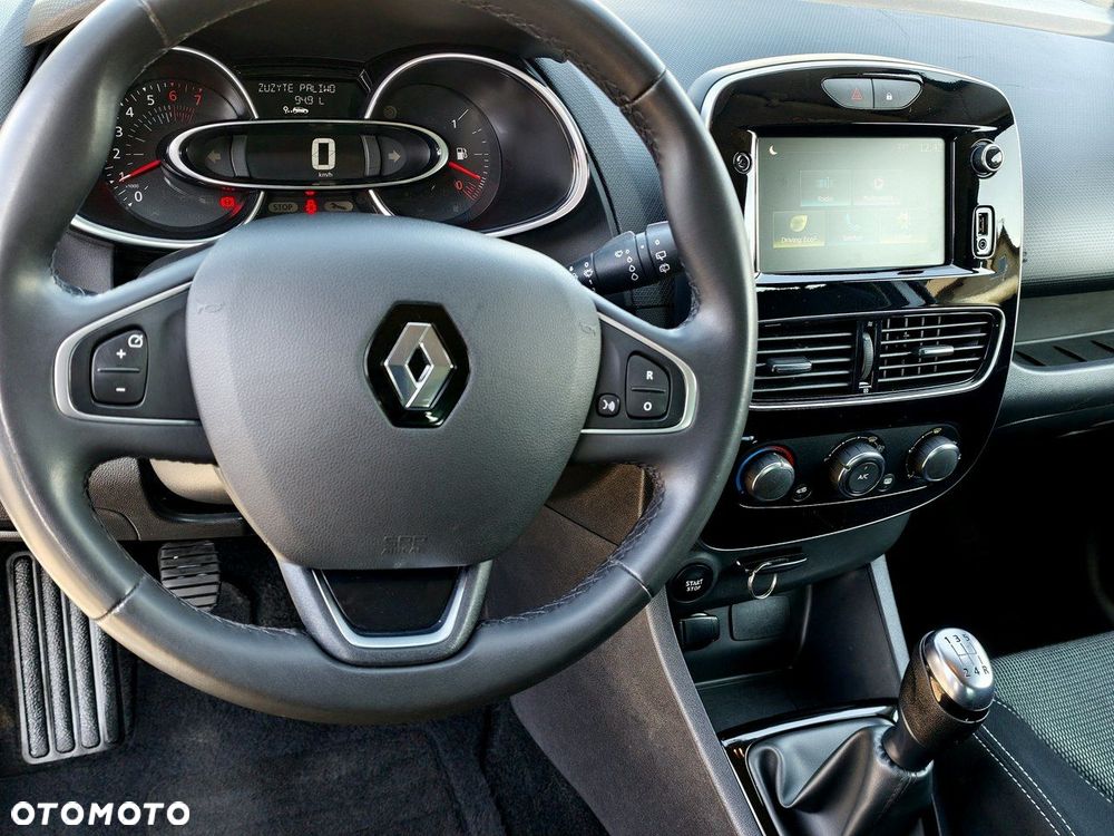 Renault Clio - 16