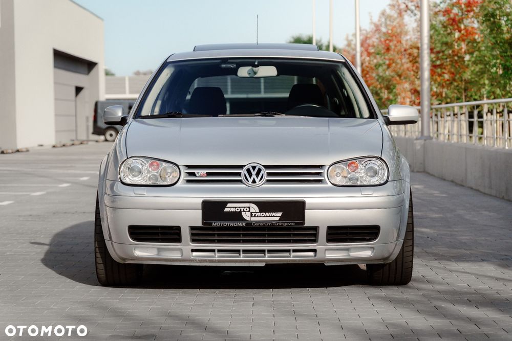 Volkswagen Golf - 4