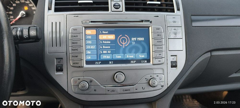 Ford Kuga 2.0 TDCi 2x4 Titanium - 21