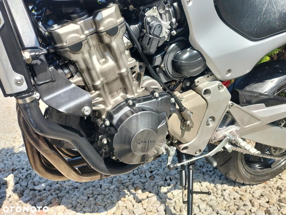 Honda CB - 9
