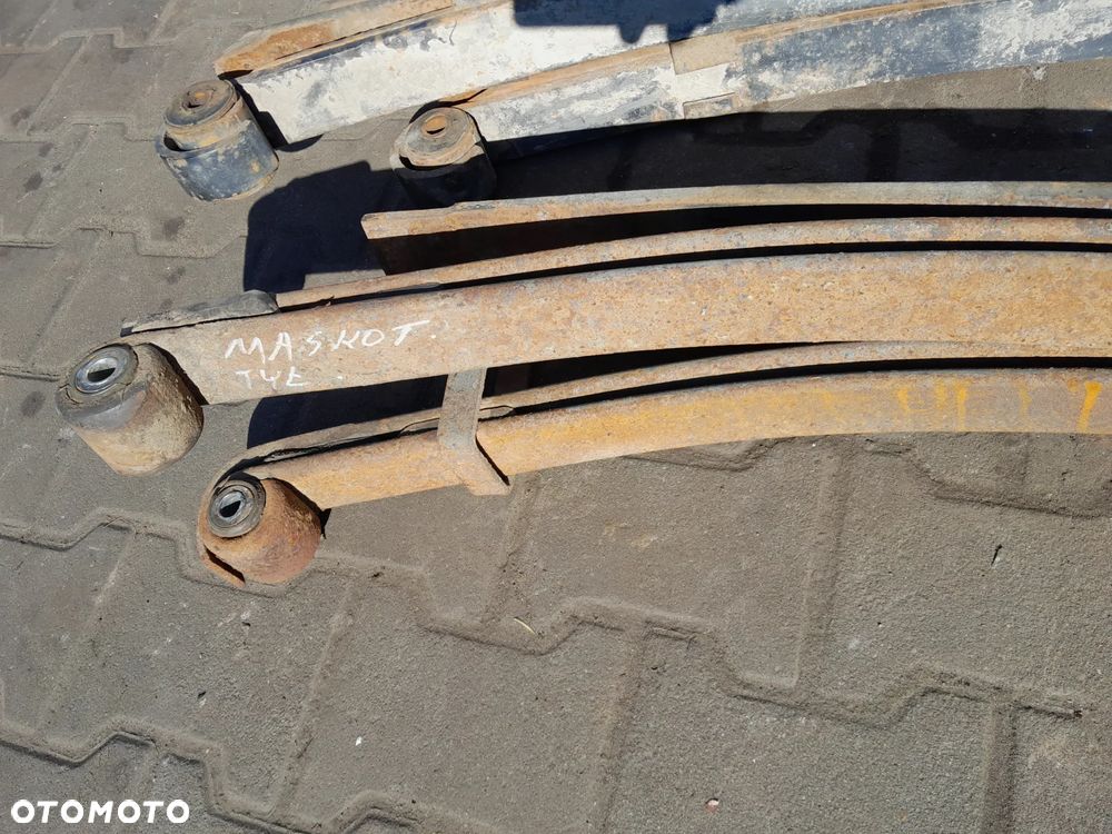 Resory komplet 3 pióra Renault Mascott 2.8 - 3