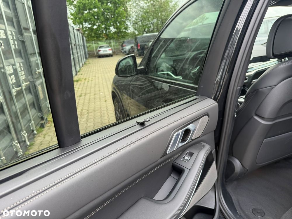 BMW X5 xDrive30d - 25