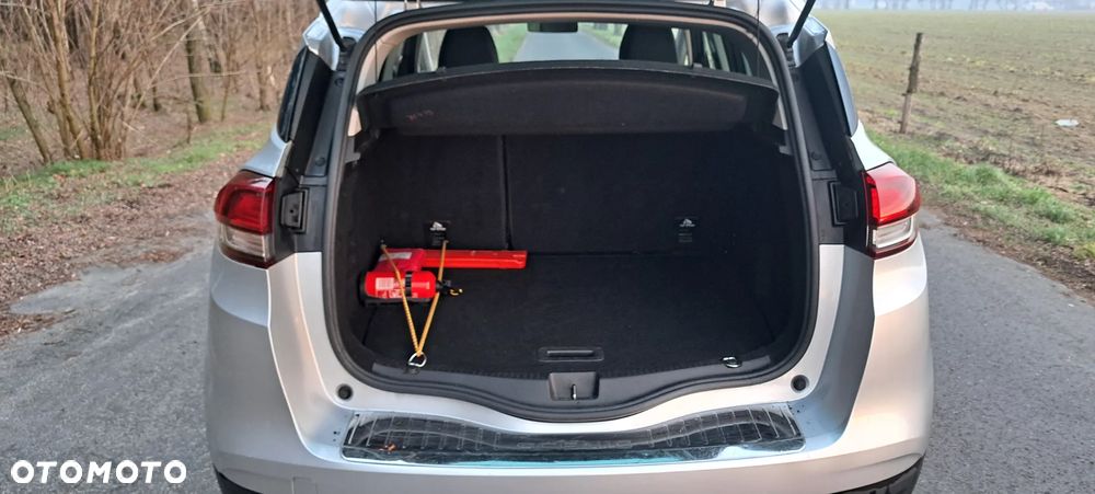 Renault Scenic 1.5 dCi Life EDC - 18