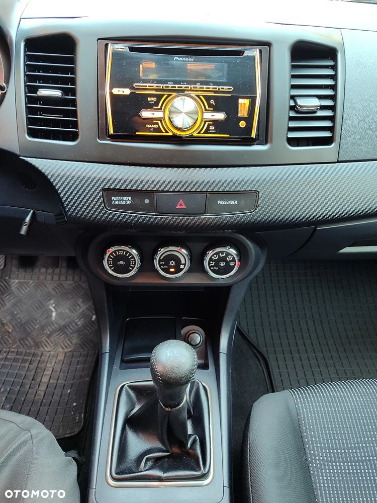 Mitsubishi Lancer 1.8 Inform - 6