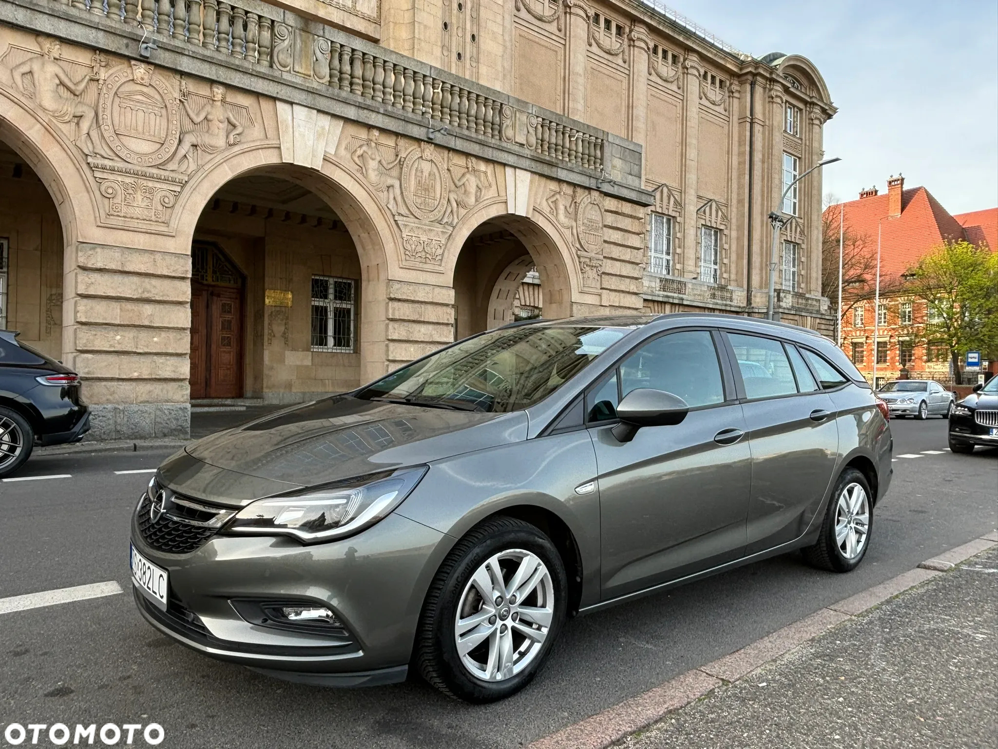 Opel Astra V 1.4 T Enjoy S&S - 6