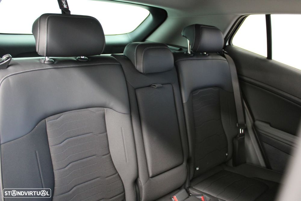 Kia Sportage 1.6 T-GDi HEV Tech - 16