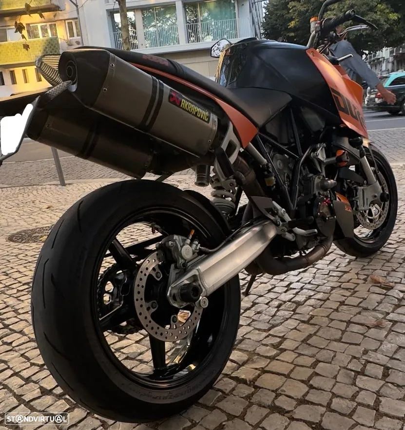 KTM Superduke 990 Orange - 3
