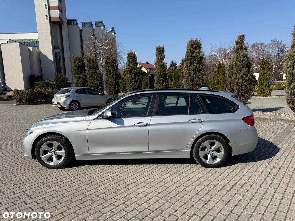 BMW Seria 3 318i Advantage - 4