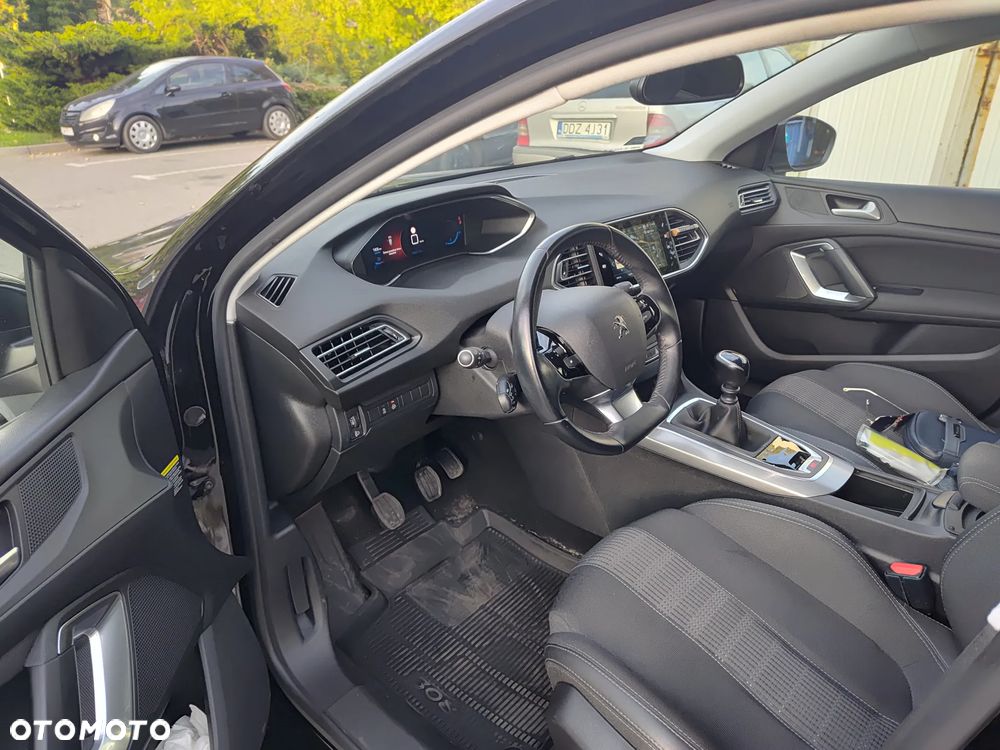 Peugeot 308 - 9