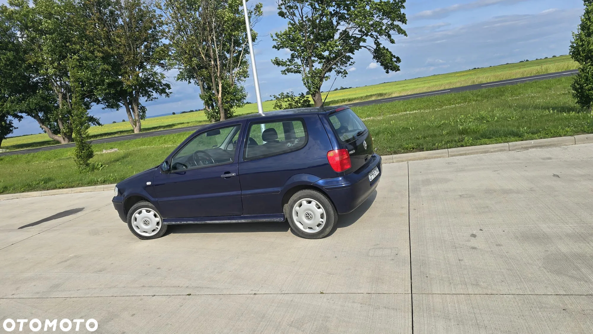 Volkswagen Polo 1.0 Basis - 2
