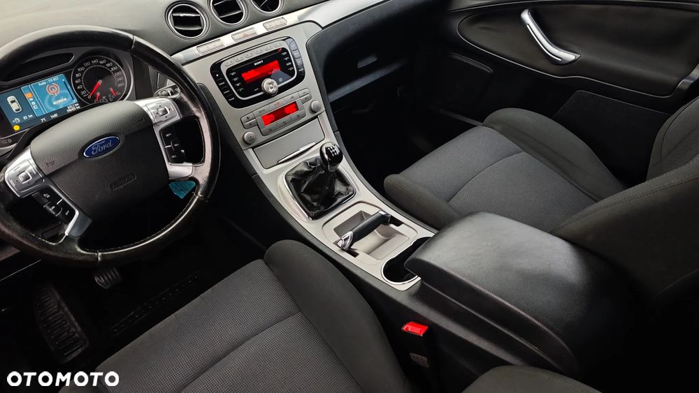 Ford S-Max 2.0 Titanium - 10