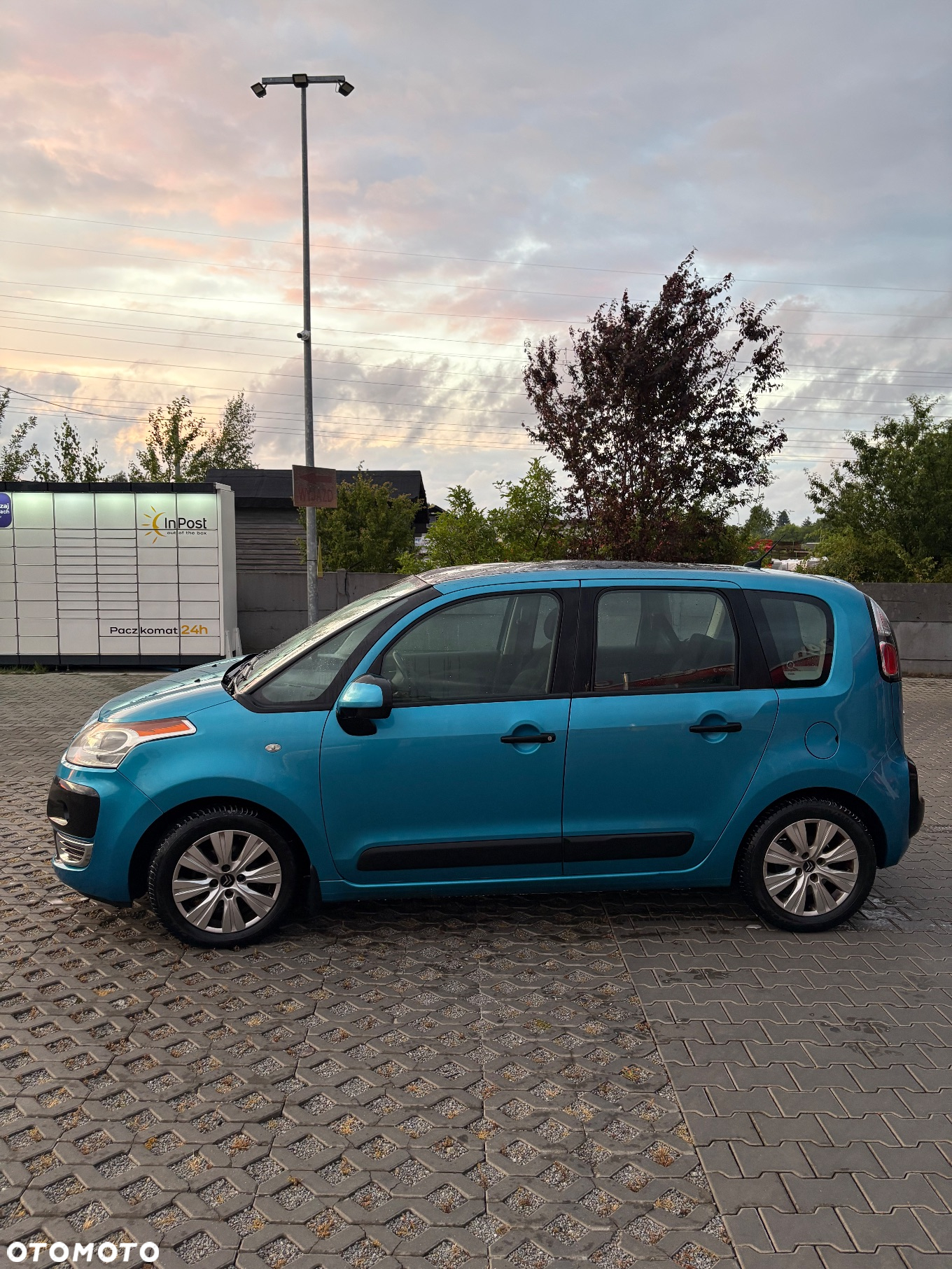 Citroën C3 Picasso 1.4i Exclusive - 4
