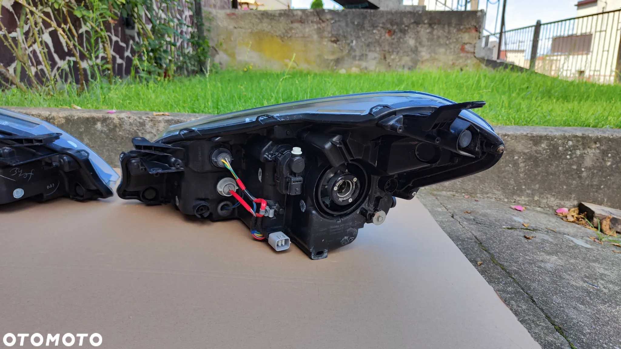 Toyota Yaris III Lift 14-17 Lampa Przednia L+R Soczewka Komplet Europa Oryginał - 8
