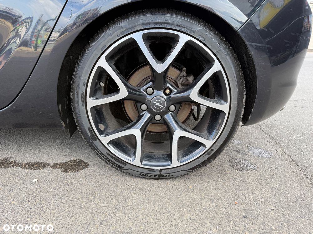 Opel Astra 1.6 T Cosmo - 18