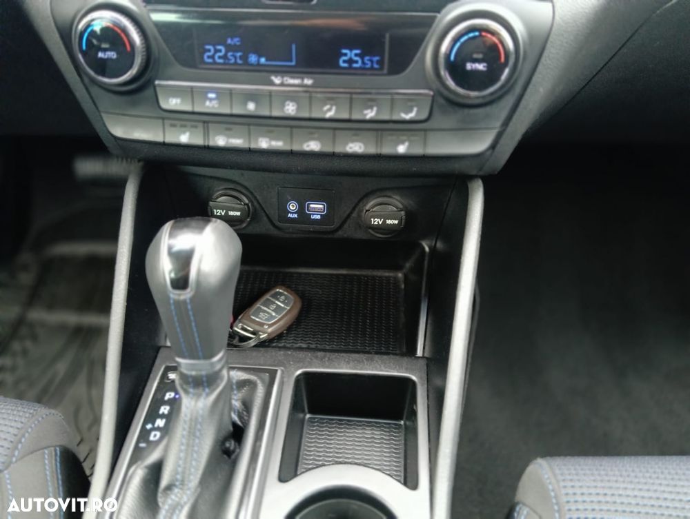 Hyundai Tucson blue 1.7 CRDi 2WD DCT Style - 12