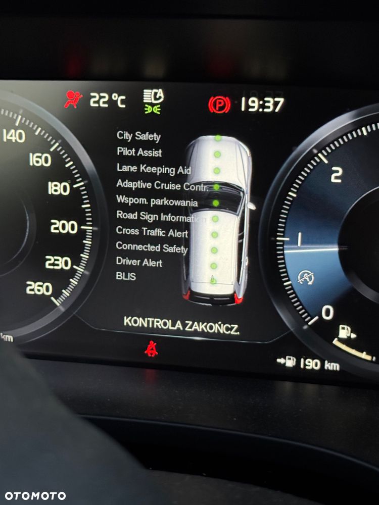 Volvo XC 60 B4 D AWD R-Design - 3