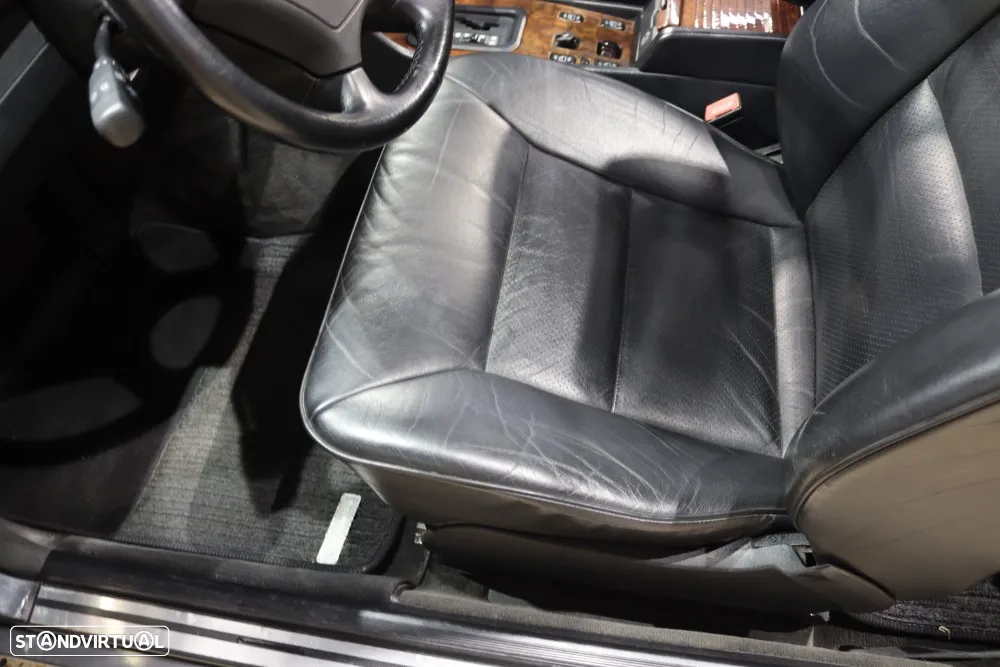 Mercedes-Benz E 220 - 11