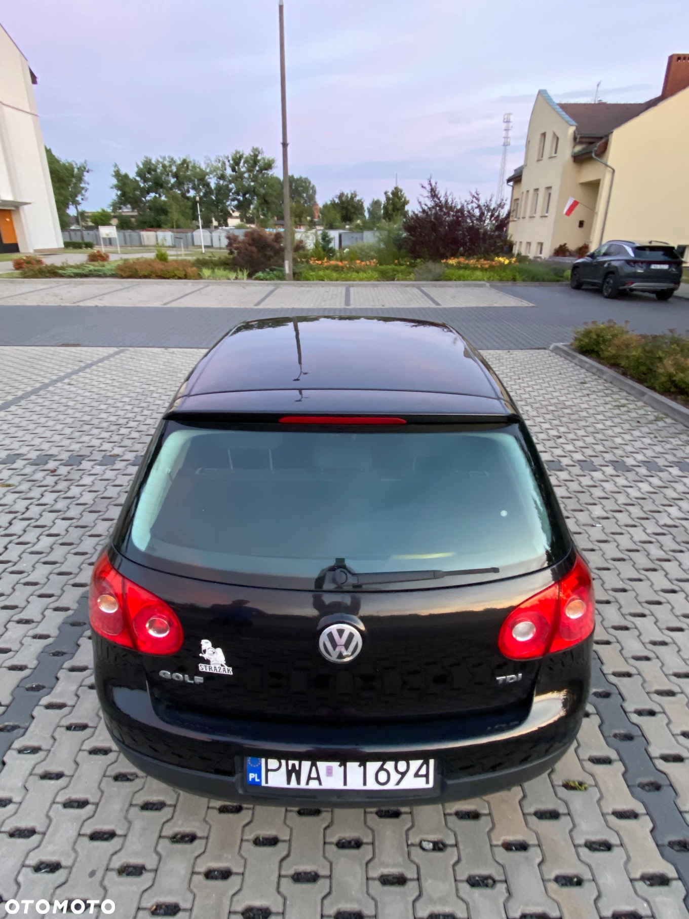 Volkswagen Golf - 6