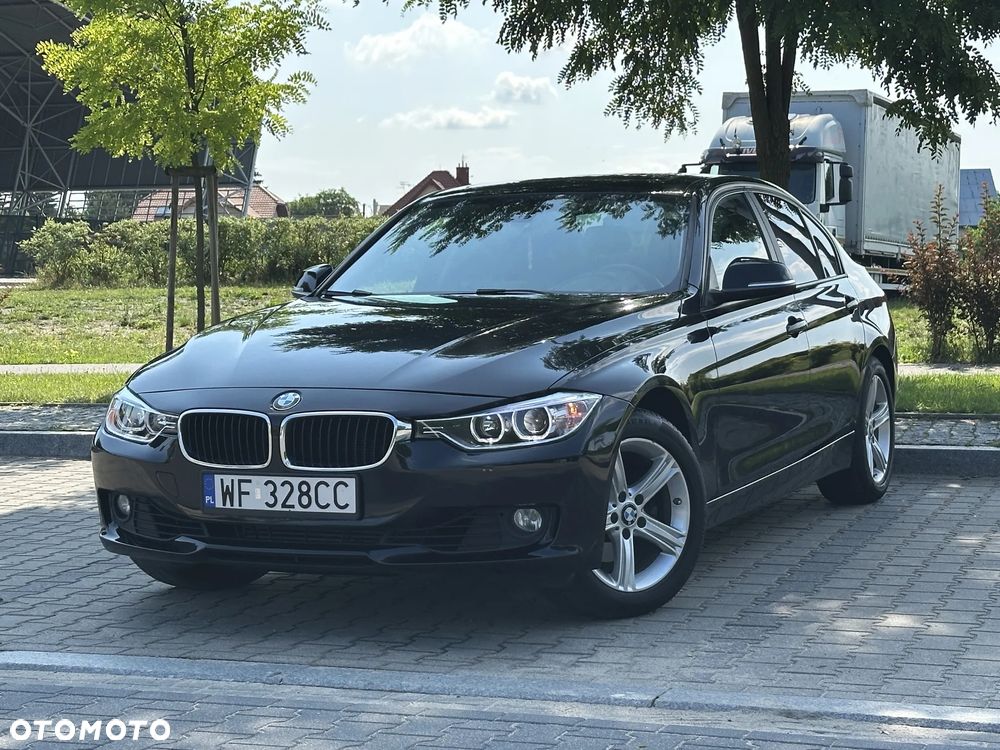 BMW Seria 3 328i xDrive Luxury Line - 5