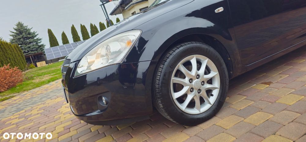 Kia Ceed 2.0 CVVT Automatik EX - 1