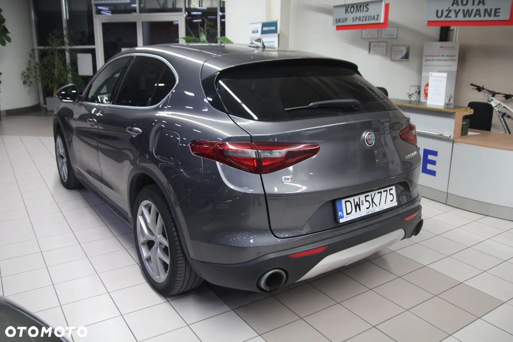 Alfa Romeo Stelvio 2.0 Turbo First Edition Q4 - 6
