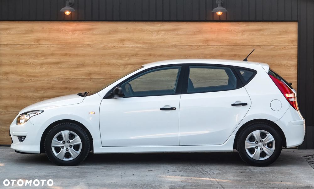 Hyundai i30 1.6 CRDi Classic EU5 - 14