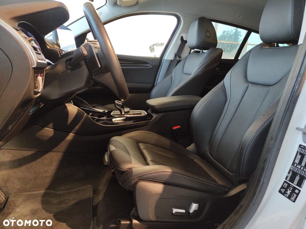 BMW X4 - 10