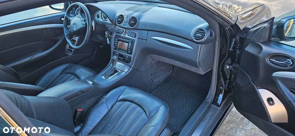 Mercedes-Benz CLK 55 AMG - 16