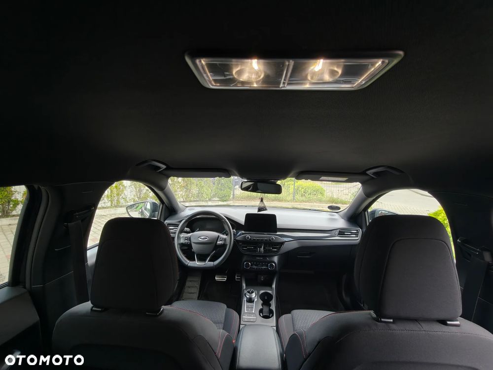 Ford Focus 1.5 EcoBlue Start-Stopp-System ST-LINE DESIGN - 20