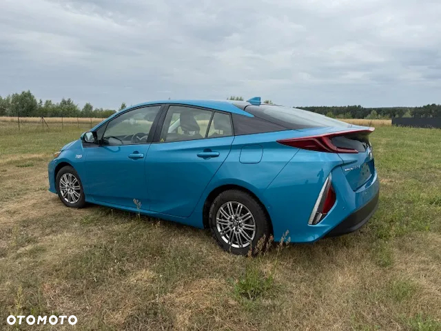 Toyota Prius Plug-in 1.8 Hybrid Executive - 6