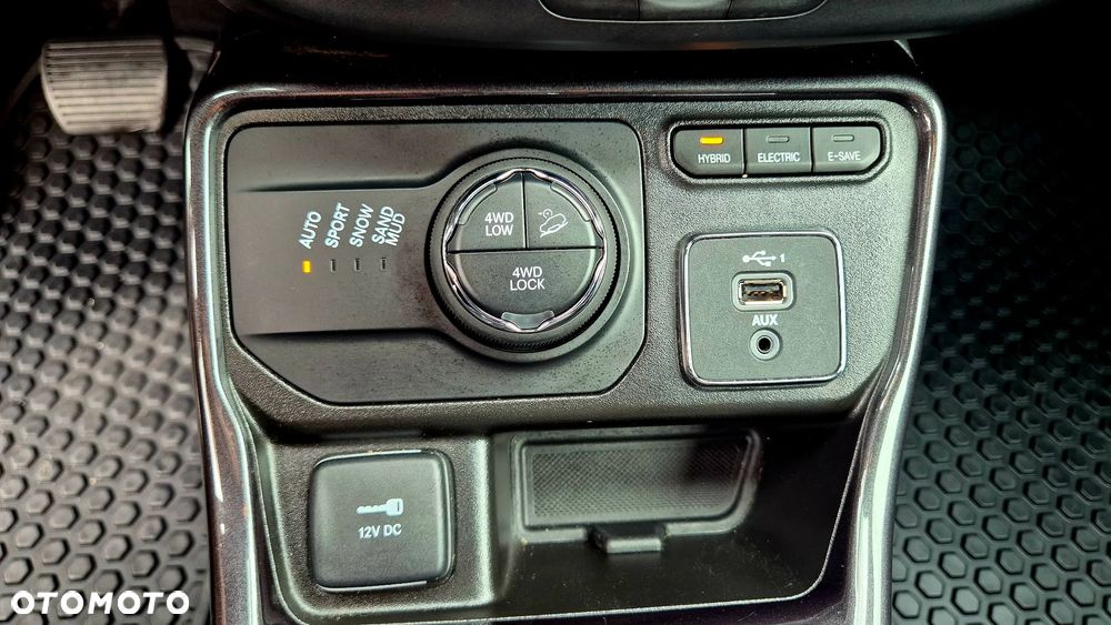 Jeep Compass - 24