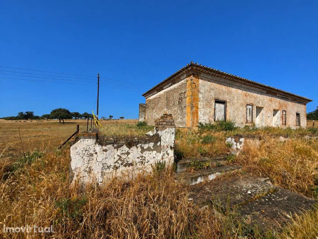 Moradia Térrea T2 para recuperação total, em Barrancos - Grande imagem: 4/7