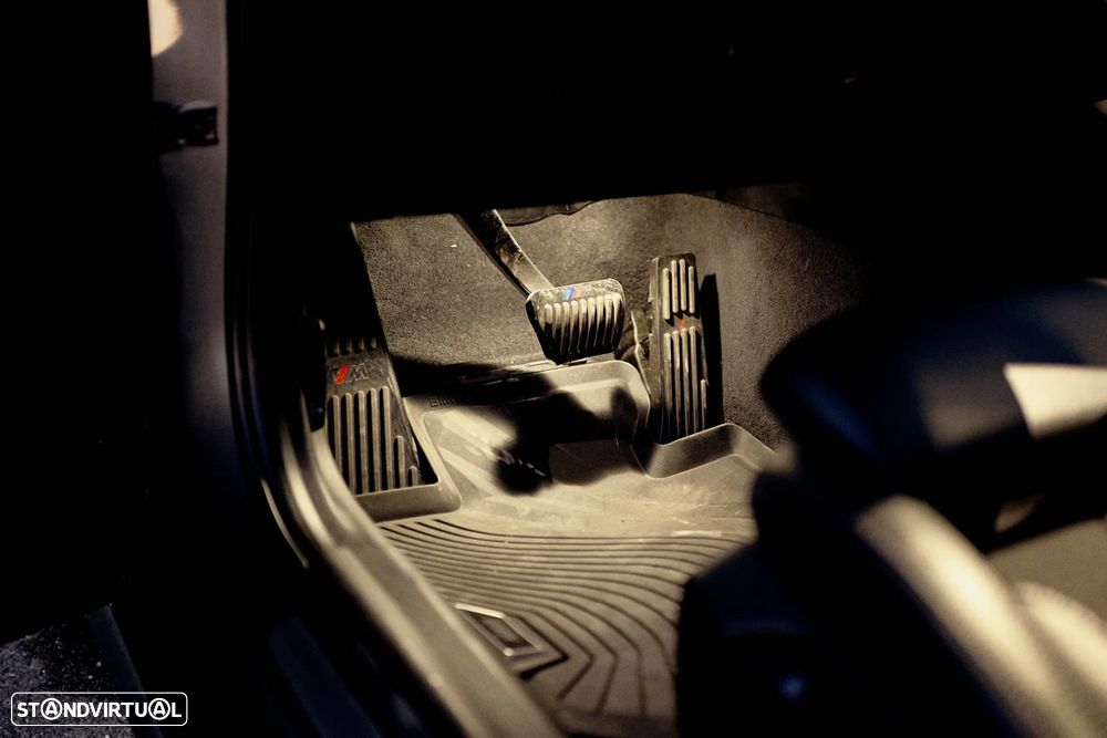 BMW 320 - 13