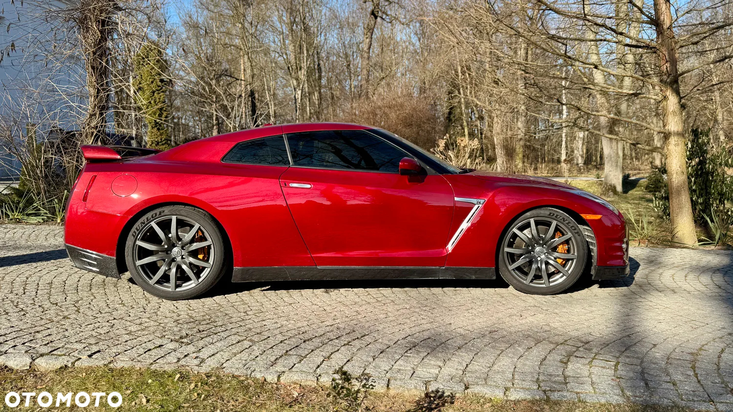 Nissan GT-R Premium Edition - 6
