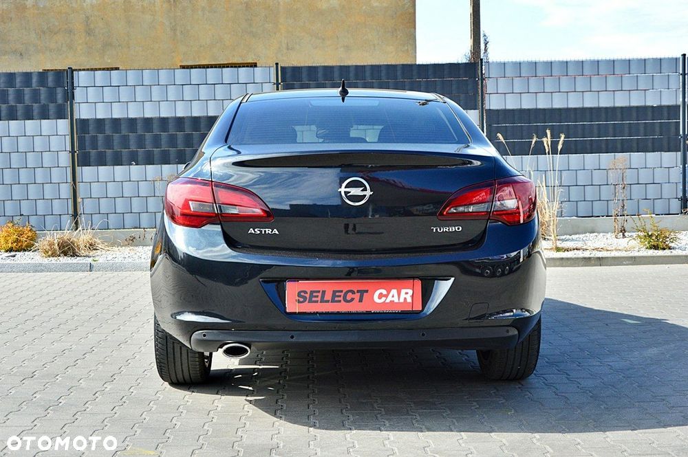 Opel Astra 1.4 T Cosmo - 18
