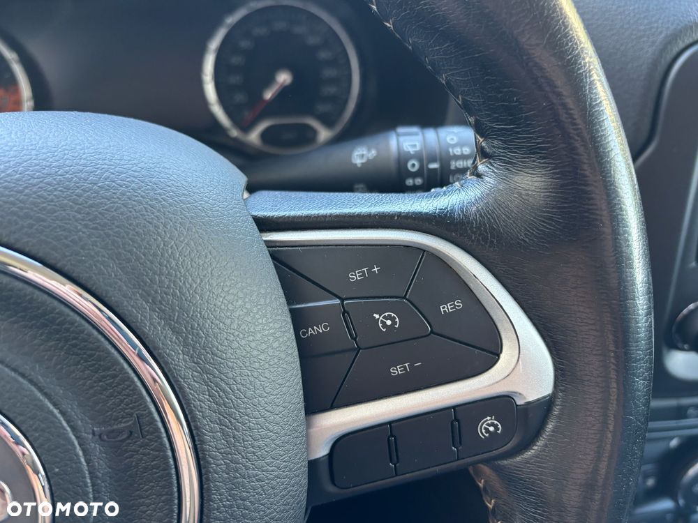Jeep Renegade - 33