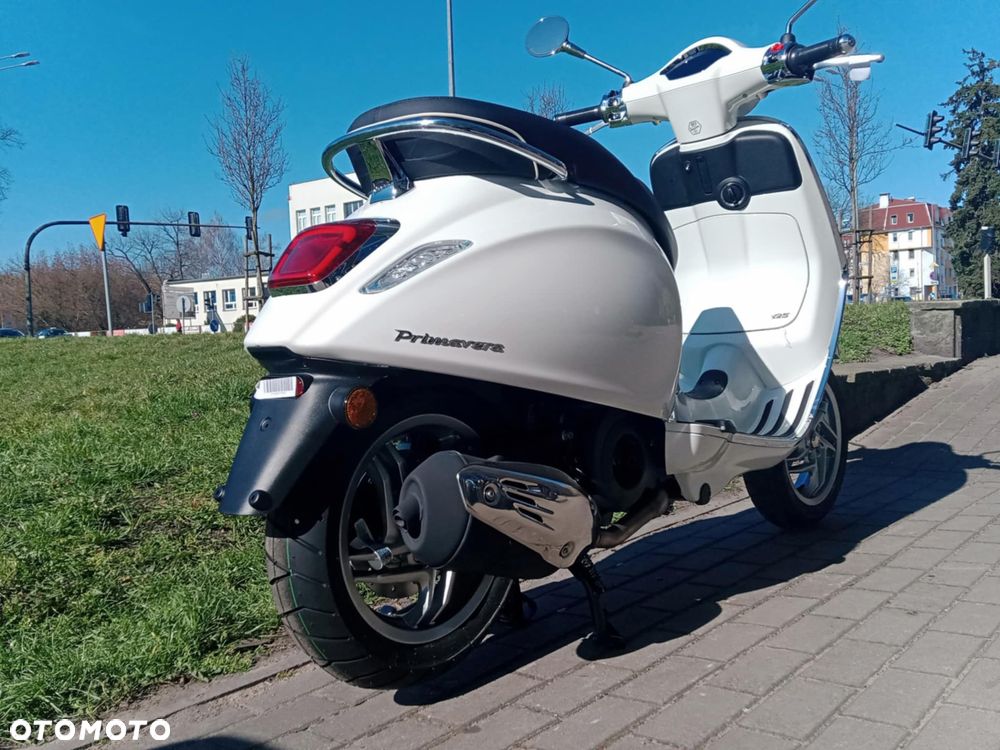 Vespa Primavera - 3