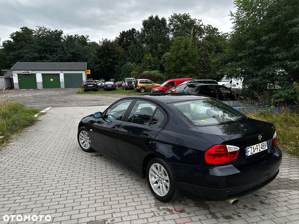 BMW Seria 3 318i - 6
