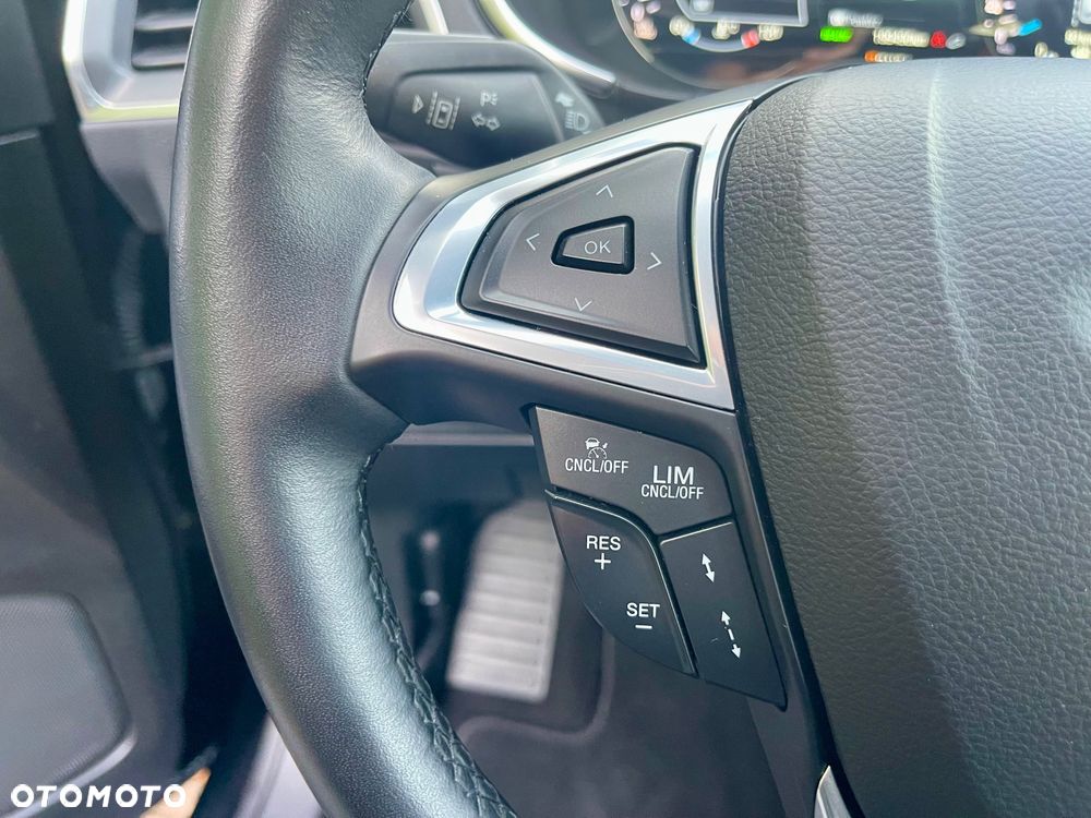 Ford S-Max 2.5 Duratec FHEV TITANIUM - 14