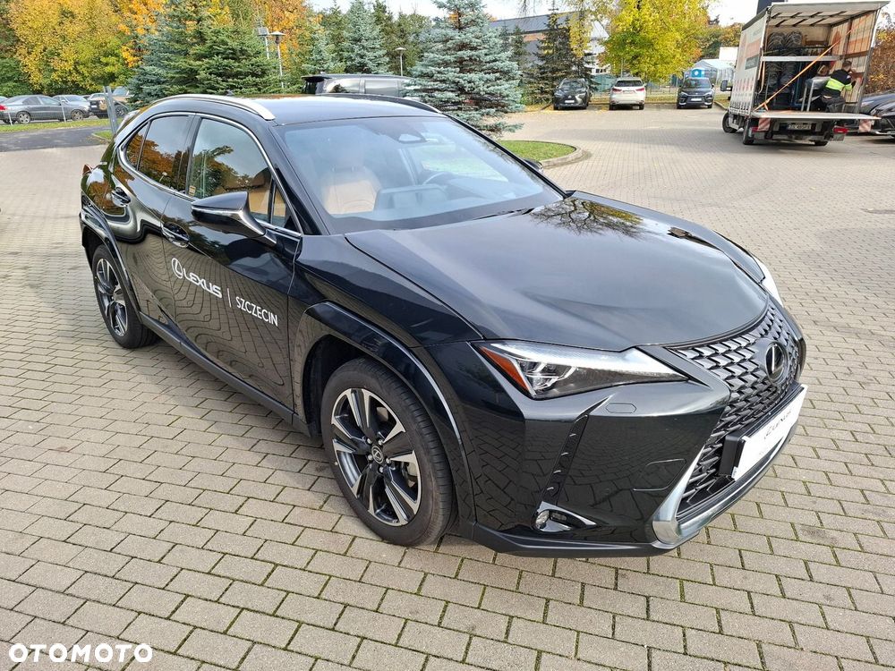 Lexus UX - 7
