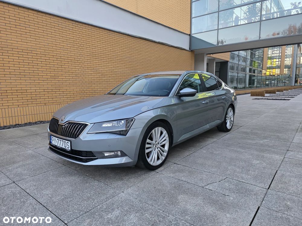 Skoda Superb 2015 photo 2