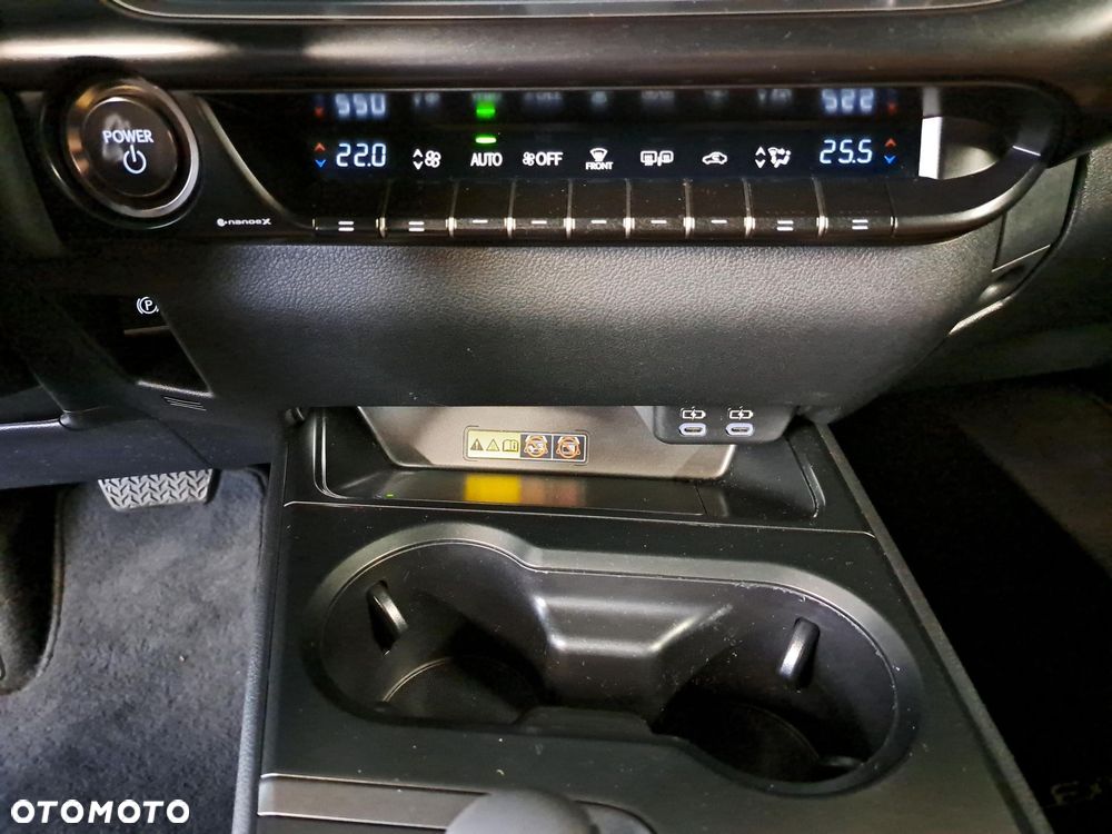 Lexus UX 300h Business - 21