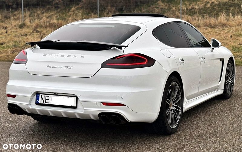 Porsche Panamera GTS PDK - 18