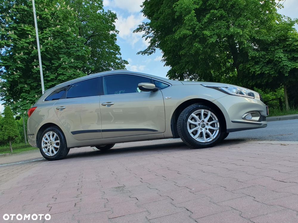 Kia Ceed 1.6 GDI XL - 25