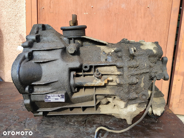 zmiana ceny !!! z 1000zł na 700zł !!! skrzynia biegów 5-tka G28-5 / 711.617 do Volkswagen LT II 95-06 2.8 TDI