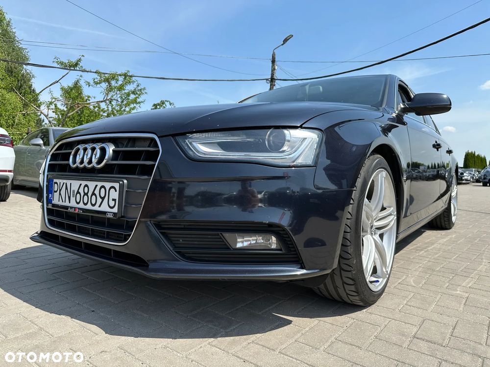 Audi A4 Limousine - 32