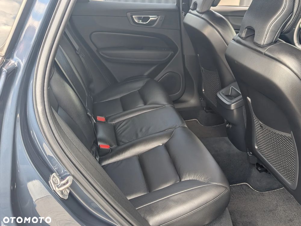 Volvo XC 60 - 24
