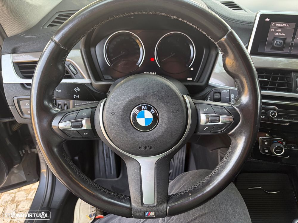 BMW X1 sDrive18d Pack Desportivo M - 16