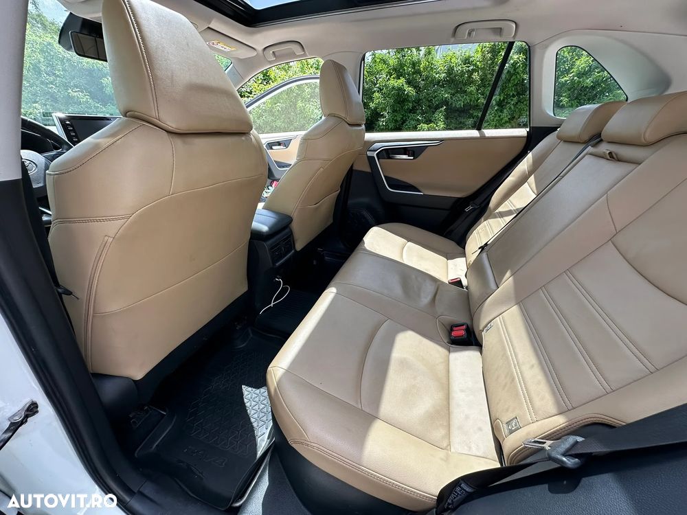 Toyota RAV4 - 14