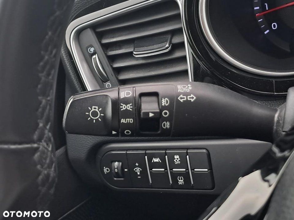 Kia Ceed - 19
